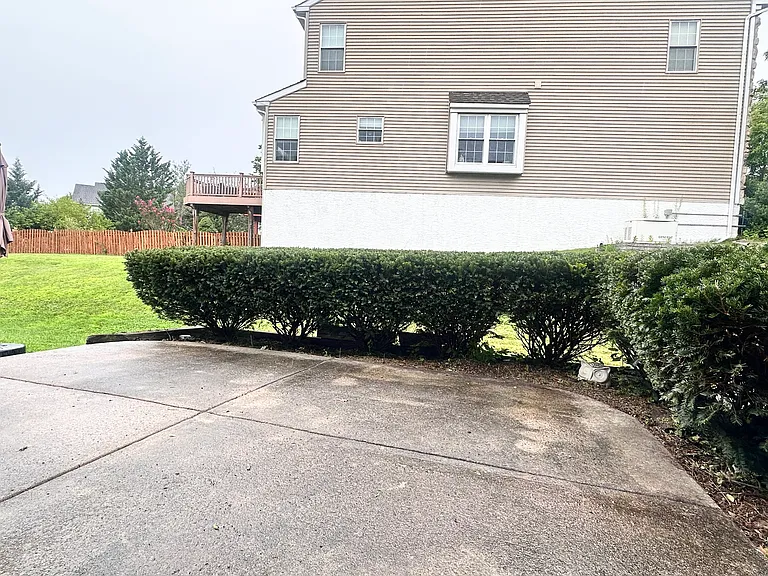 2607 Virginia Ln — Photo 21