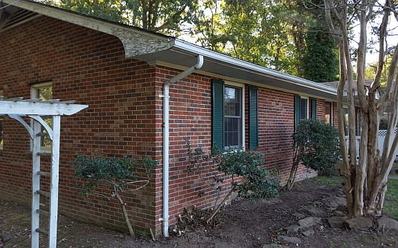 4th image of 515 Mill Point Dr