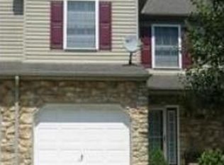 8005 Heritage Dr, Alburtis, PA 18011