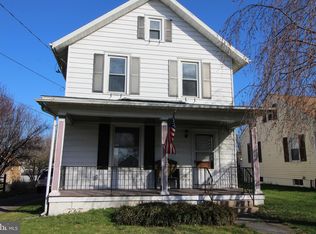 5 S Singer Ave, Paradise, PA 17562