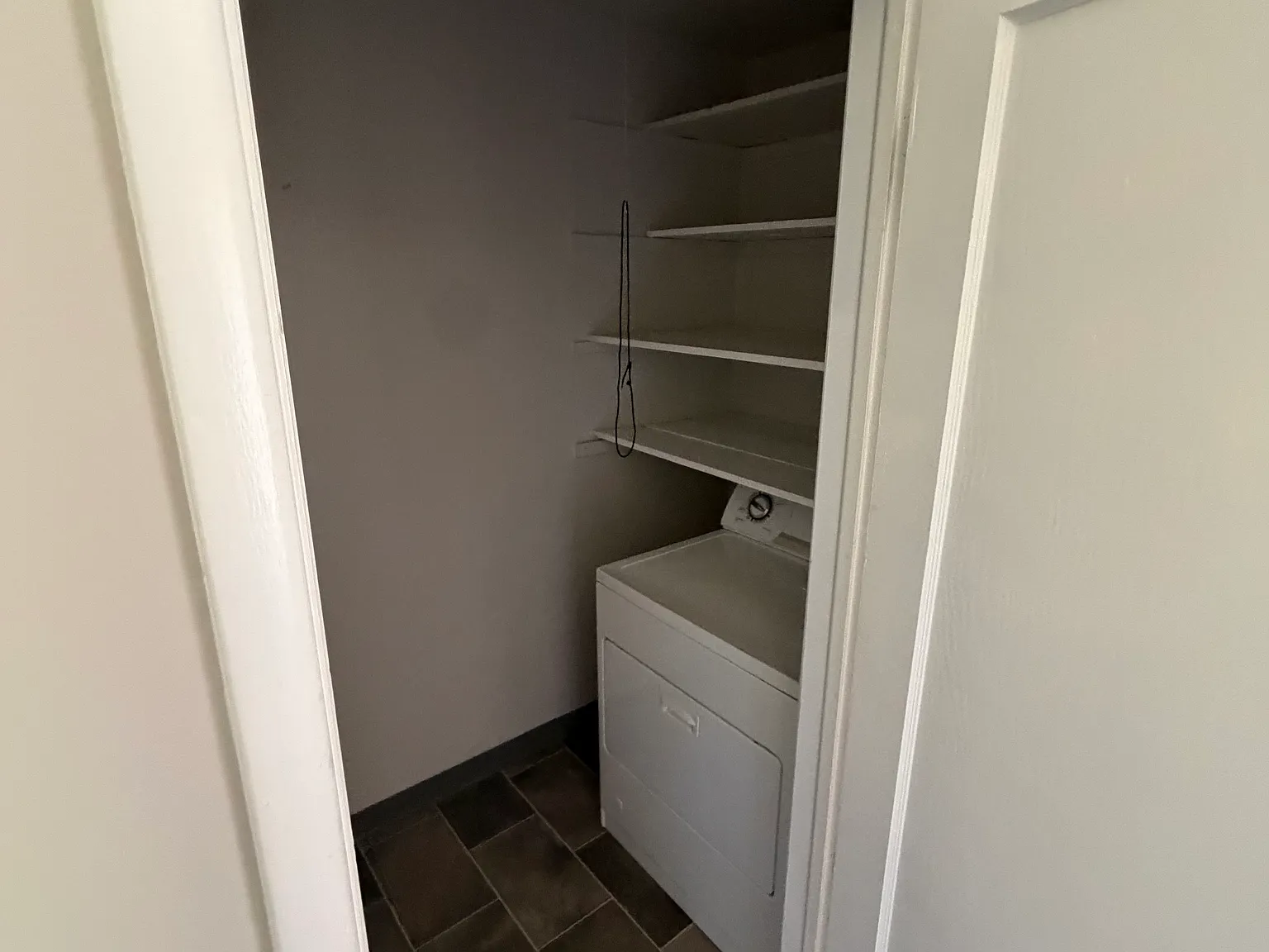 2 bed, 980 sqft, $1,410 — Photo 2