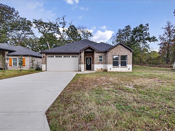 3rd image of 206 Parkside Dr