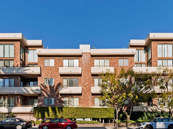 2nd image of 1880 Veteran Ave APT 109