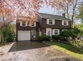 34 Woodbriar Rd, Wakefield, MA 01880