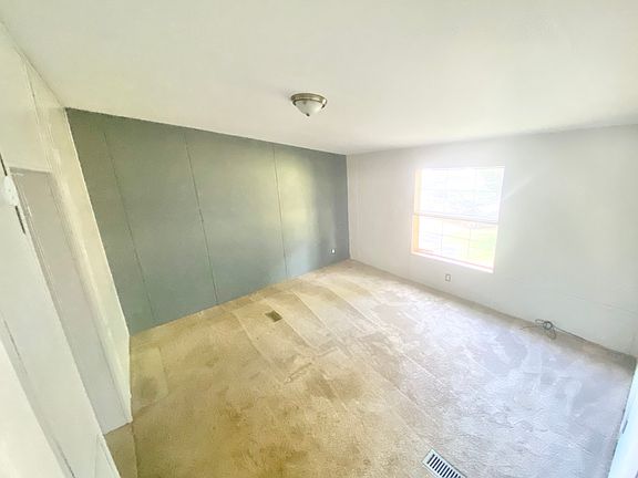 5th image of 6 Timothy Dr