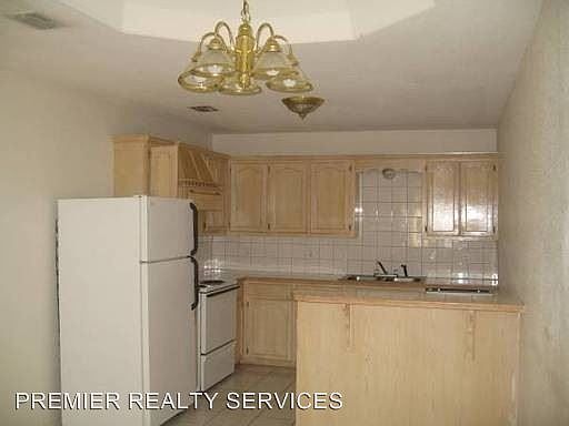 2nd image of 2206 Kimberly Ln APT 4