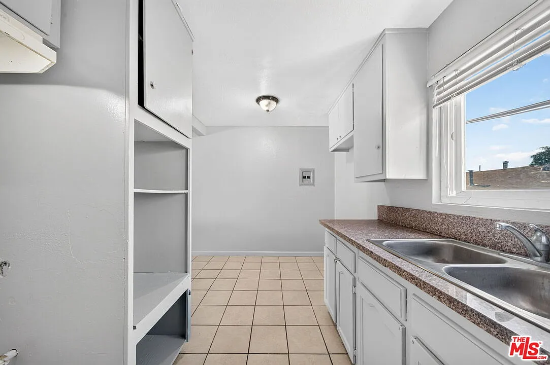 2 bed, 1.0 bath, 750 sqft, $1,899 — Photo 4