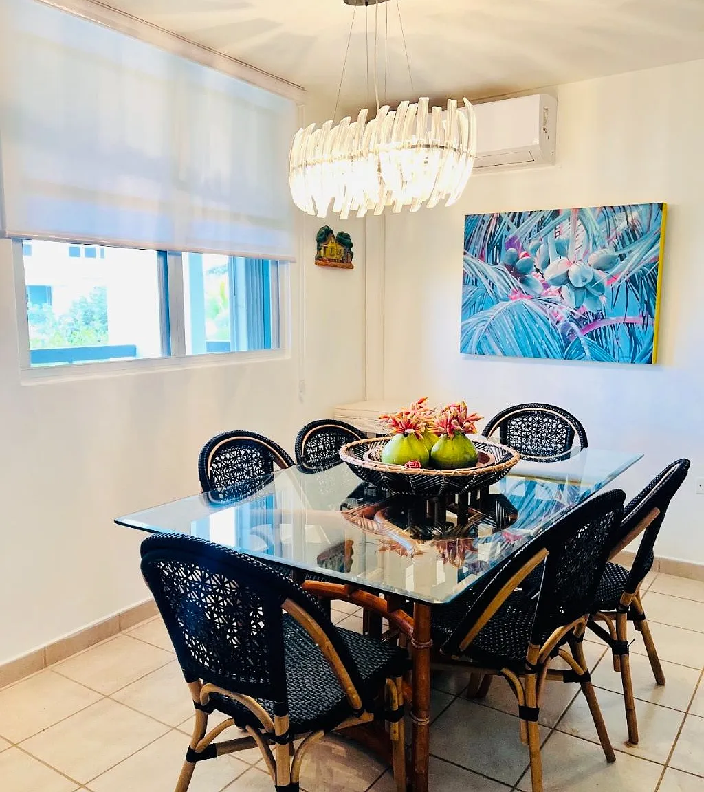 3 bed, 4.0 bath, 1650 sqft, $2,000 — Photo 2