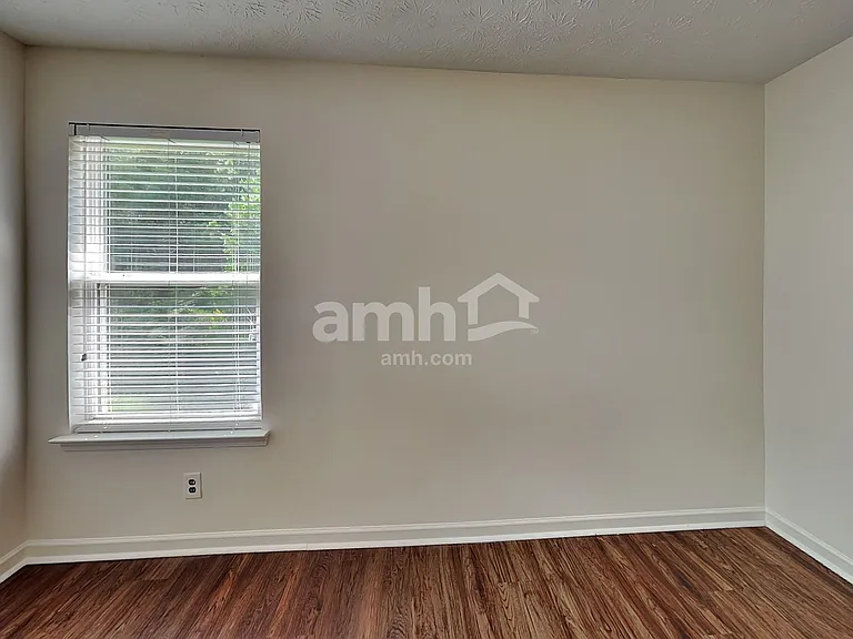 2641 Farmstead Ct — Photo 14