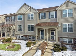 764 Cherry Creek Dr, Grayslake, IL 60030