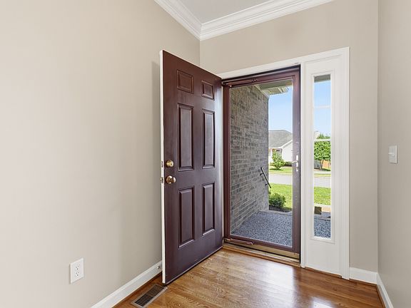 4th image of 2320 Golden Oak Ct
