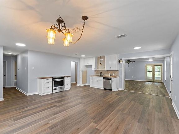 5th image of 3078 Gregory Ct