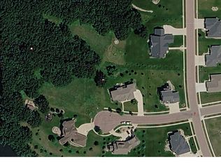 5500 E York Cir, Sioux Falls, SD 57110