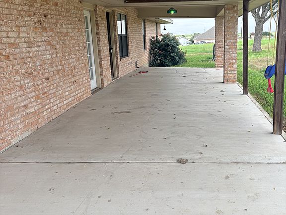 3rd image of 315 Partnership Rd