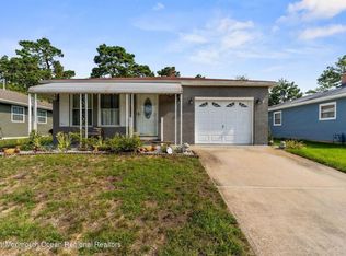 104 Biabou Dr, Toms River, NJ 08757