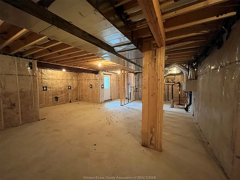 365 Christine Ave — Photo 44