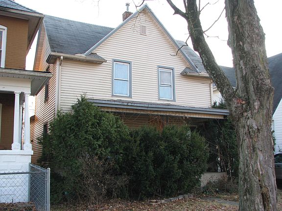 2nd image of 592 Hudson Ave