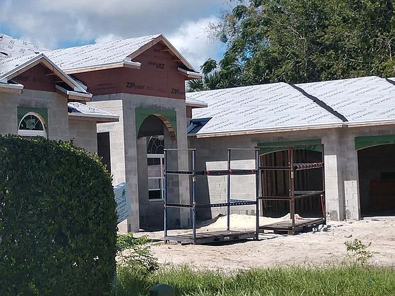 5th image of 73 Old Oak Dr S