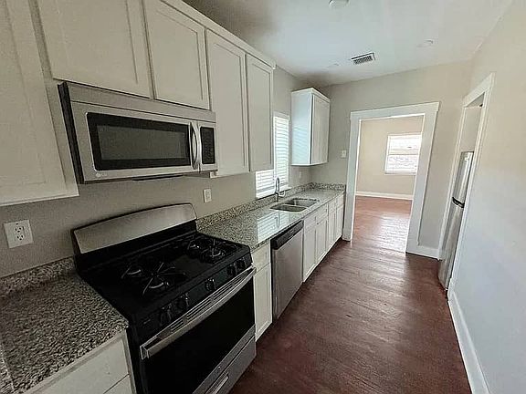 2nd image of 2213 N Kansas St #999