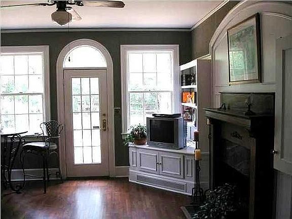 Den - was original master bedroom, but now wonderful family room