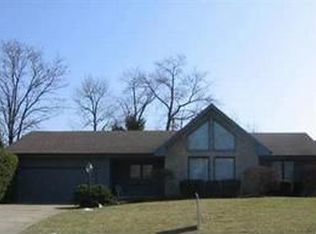21 Sycamore Ter, Middletown, OH 45044