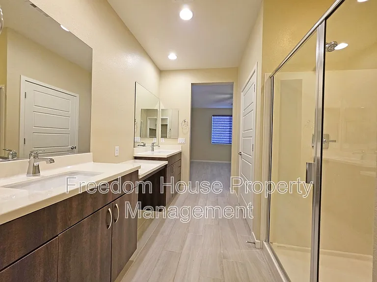 4882 E Beacon Ridge Dr — Photo 48