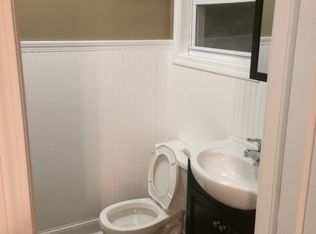 81 Hamlet St, Fall River, MA 02724