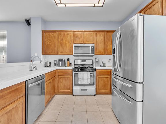 4th image of 6529 Trailride Way
