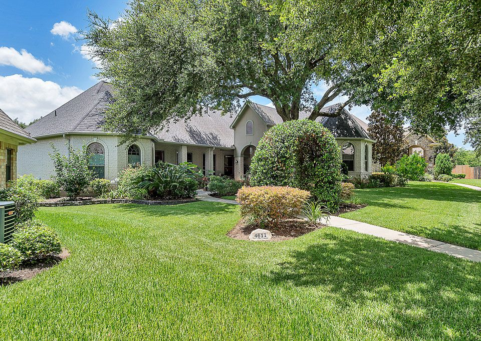 1st image of 4611 Lake Village Dr