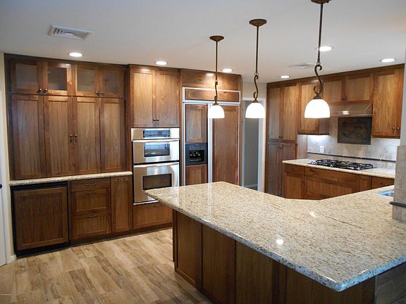 2nd image of 3443 E Sunnyside Dr