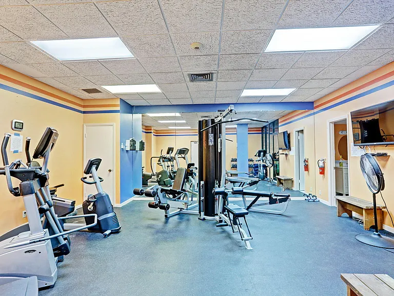 336 Golfview Rd #905 — Photo 42