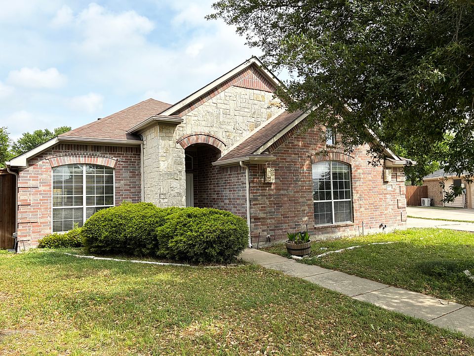 1st image of 437 Carver Dr
