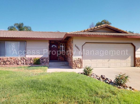 20310 Coral Cir