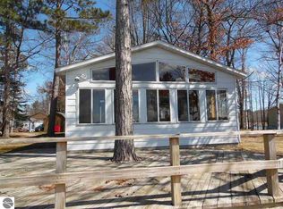 8347 N Shore Dr, Hale, MI 48739