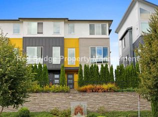 17325 SW Goldcrest Ln, Beaverton, OR 97007