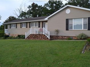 114 Elizabeth Hts, Hurricane, WV 25526