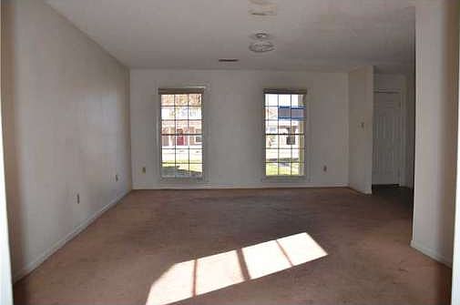 3rd image of 3737 Dulaney Dr