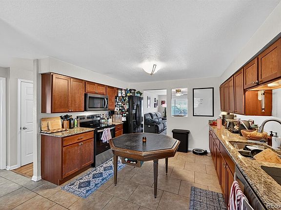 5th image of 170 Newland Street