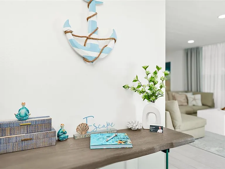 363 Harbor Dr — Photo 6