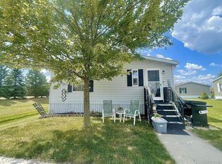 26768 Pawnee Ct, Flat Rock, MI