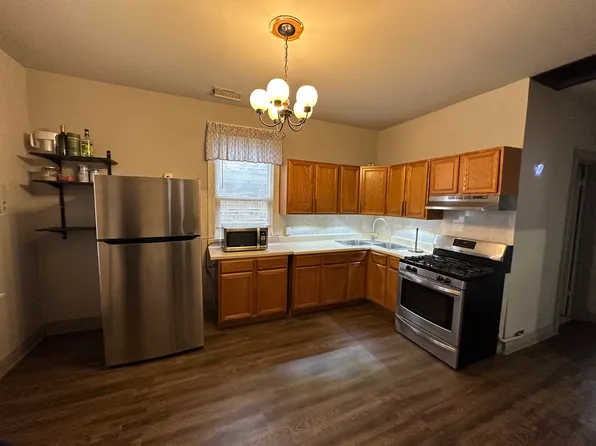 2846 W 40th St #2, Chicago, IL 60632