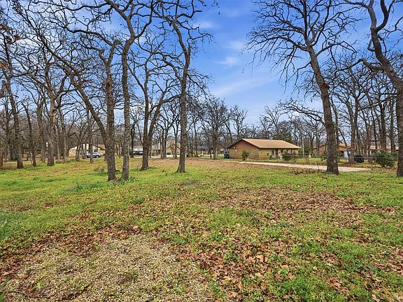 2nd image of 301 Ranch Rd