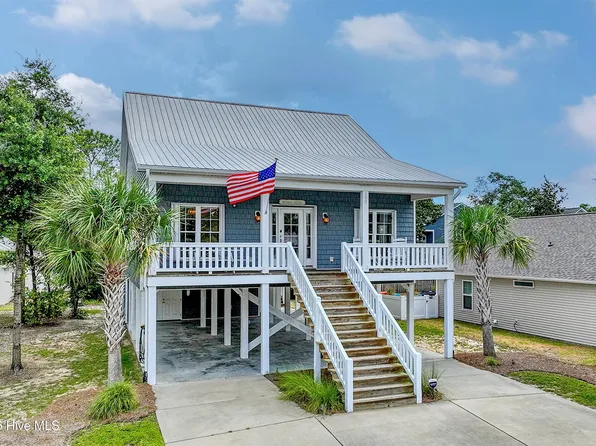 152 NE 19th Street, Oak Island, NC 28465