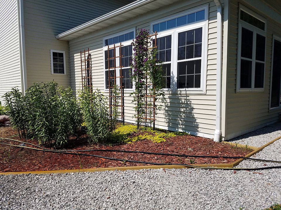 1st image of 2913 Belair Dr