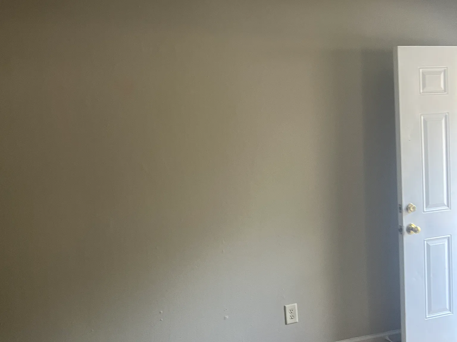 2 bed, 900 sqft, $1,300 — Photo 3