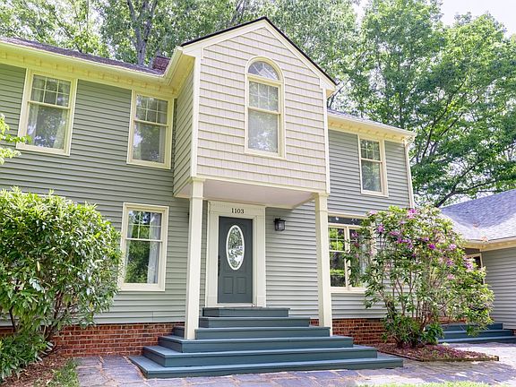2nd image of 1103 Ivy Pl