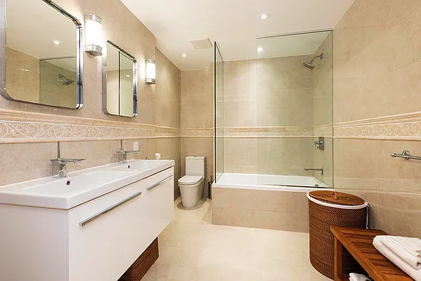 Rented by The Royse Group | media 32