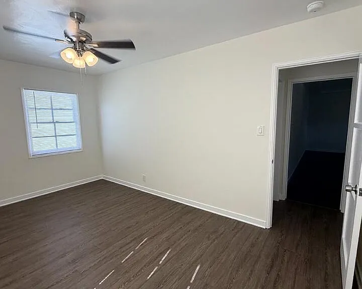 5113 W 20th St #1/2 — Photo 16