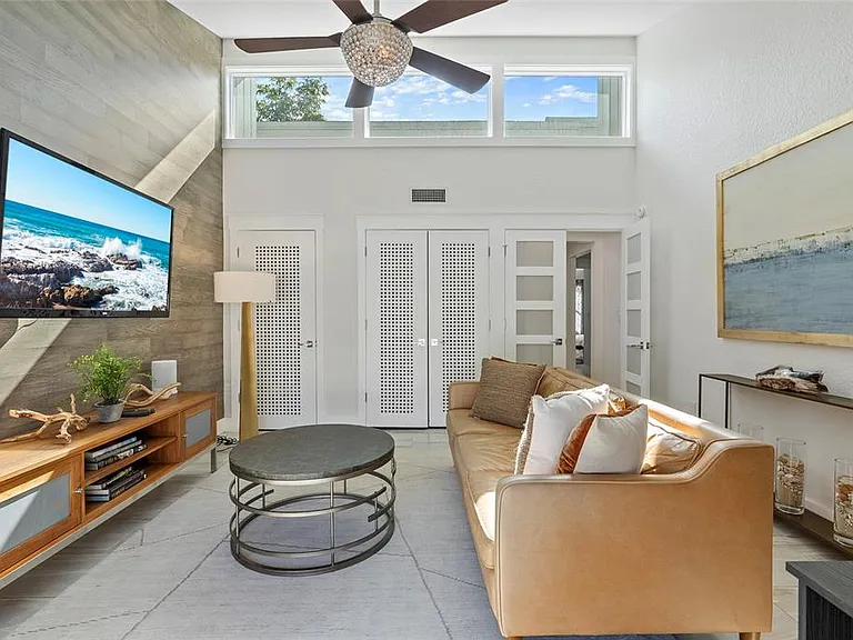 1100 Westway Dr — Photo 28