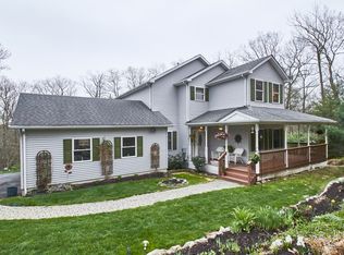 97 Alpine Ridge Rd, West Milford, NJ 07480